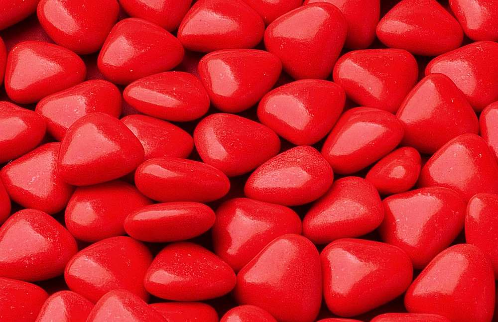 Confetti a forma di cuore al cioccolato